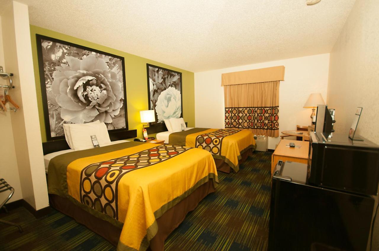 Hotel Super 8 By Wyndham Corydon Exterior foto